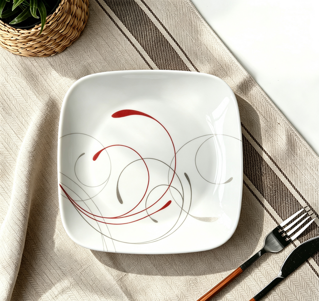Assiette carrée de 23 cm – Motifs floraux rouges et gris