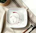 Assiette carrée de 23 cm – Motifs floraux rouges et gris